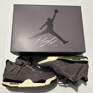 Jordan 4 Retro SP  A Ma Manie’re Violet Ore